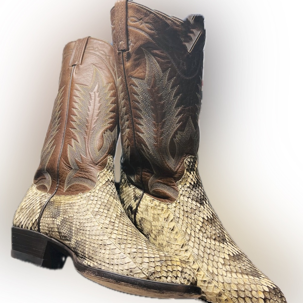 Men’s 9.5 EE Tony Lama, vintage, eastern diamond back western boots